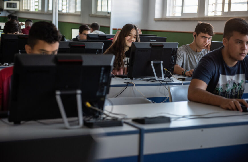 LA SALLE. BACHILLERATO: Una etapa para Ser +, Saber + , Saber hacer +